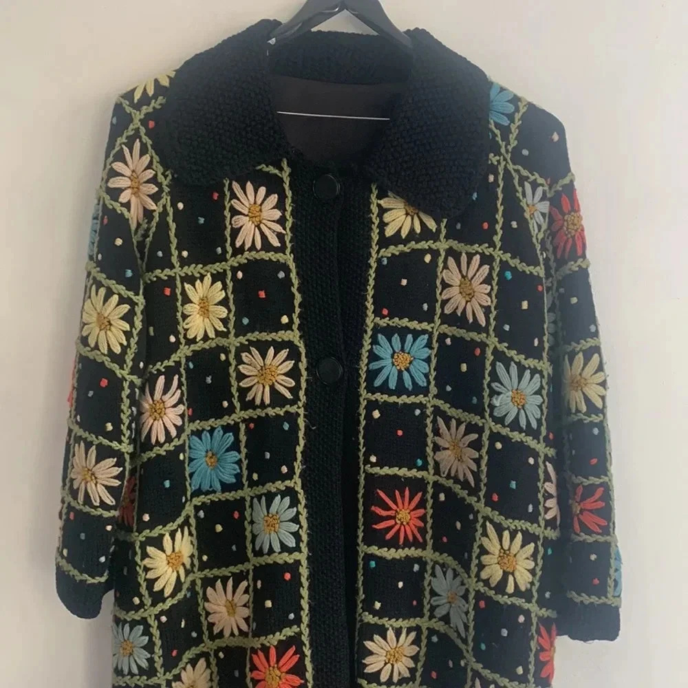 VINTAGE floral granny square jacket